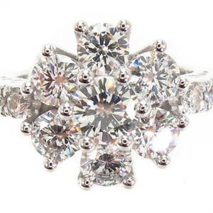 18k Gold 1.70 ct Starburst Diamond Ring